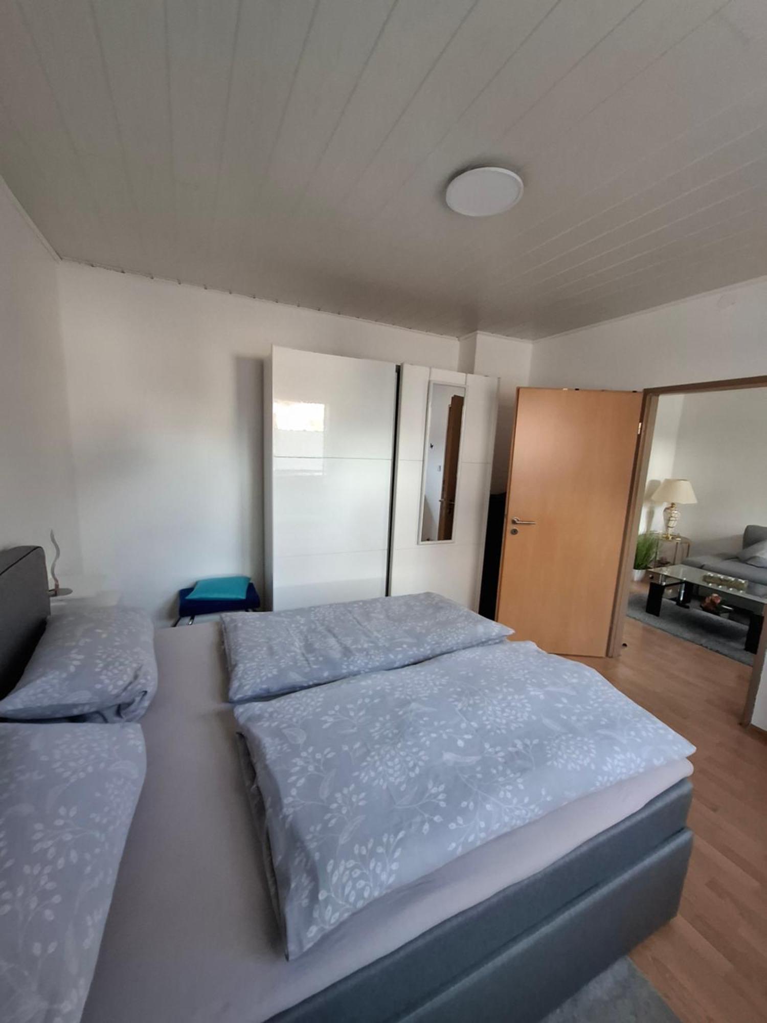 Schoene 3 Zi. Ferienwohnung Vor Den Toren Frankfurt Dreieich Exteriör bild